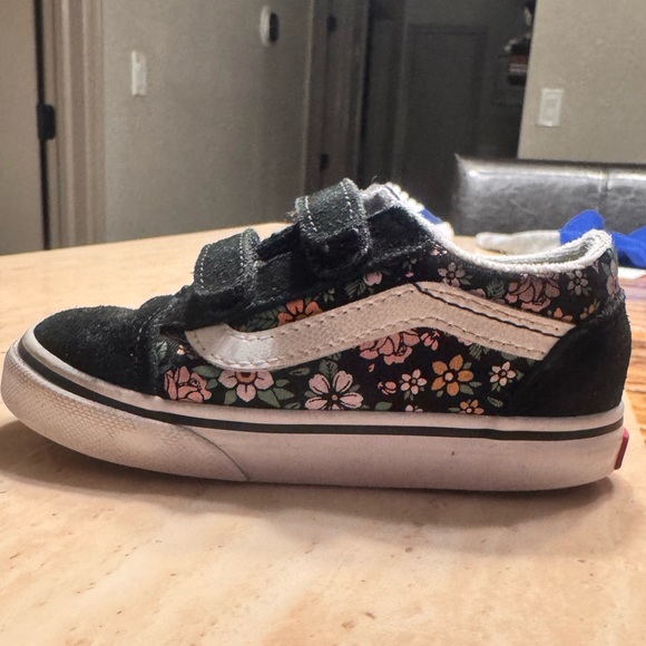 Toddler Vans - Picture 3 of 4